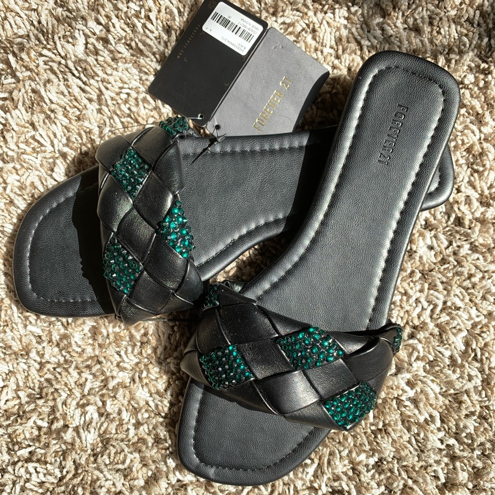 Forever 21 Black Sandal